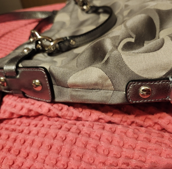 Coach y2k signature hobo silver grey monogram brand new vintage y2k condition - Picture 7 of 7